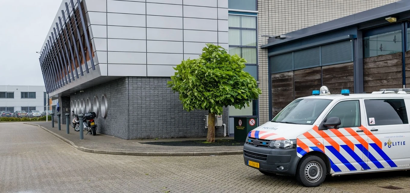 Elst Condens 7000F cascade