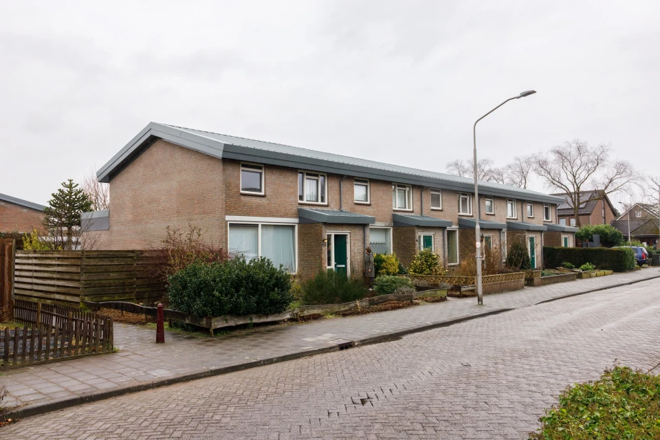 Woningcorporatie Woonveste verduurzaamt honderden E-F-G woningen en maakt ze direct gasloos