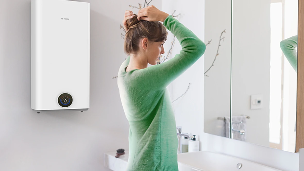 Tronic 7500 T Model 70 lady in bathroom Turkey