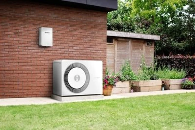 NefitBosch_Compress_5800i_buitenunit-installateur-lr