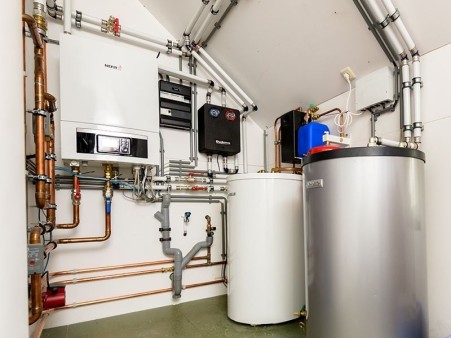 Nieuwleusen All electric warmtepomp zonneboilersysteem en PV
