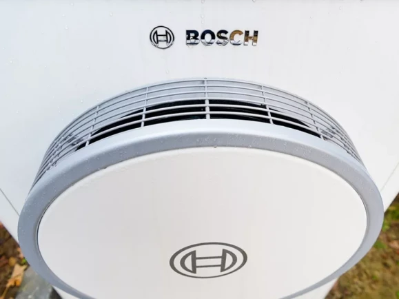 Koelen met een hybride warmtepomp