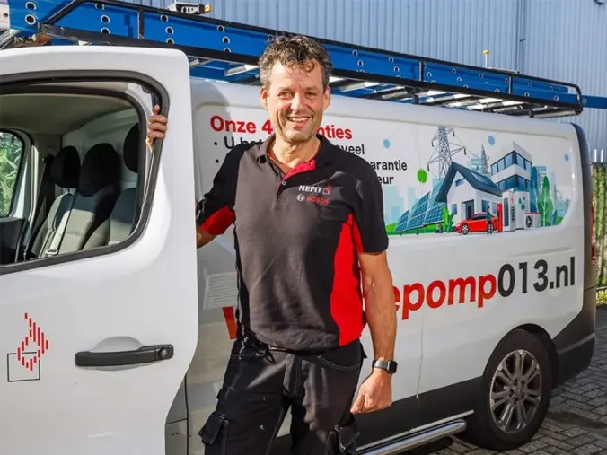 Voormalig wethouder Joost runt nu zijn eigen installatiebedrijf Voormalig wethouder Joost runt nu zijn eigen installatiebedrijf